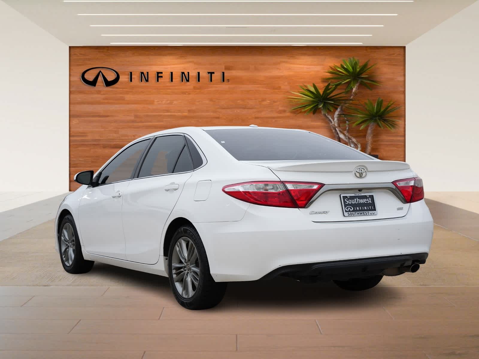 Thumbnail: 2015 Toyota Camry - 5