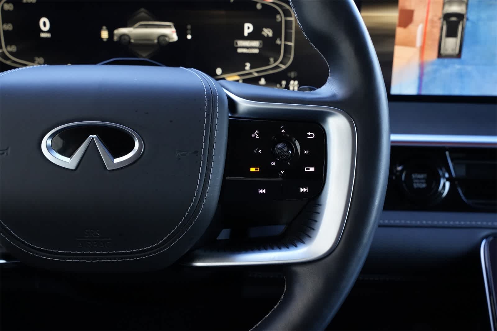 Thumbnail: 2025 INFINITI QX80 - 11