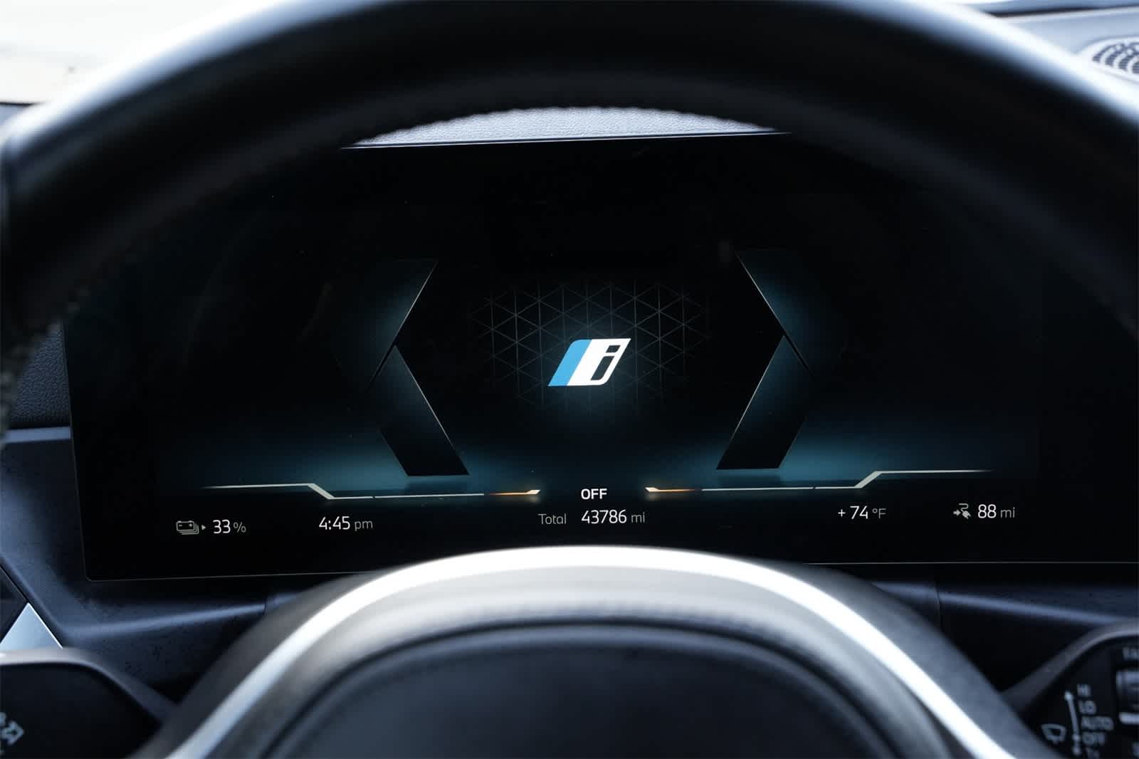 Thumbnail: 2023 BMW i4 - 12