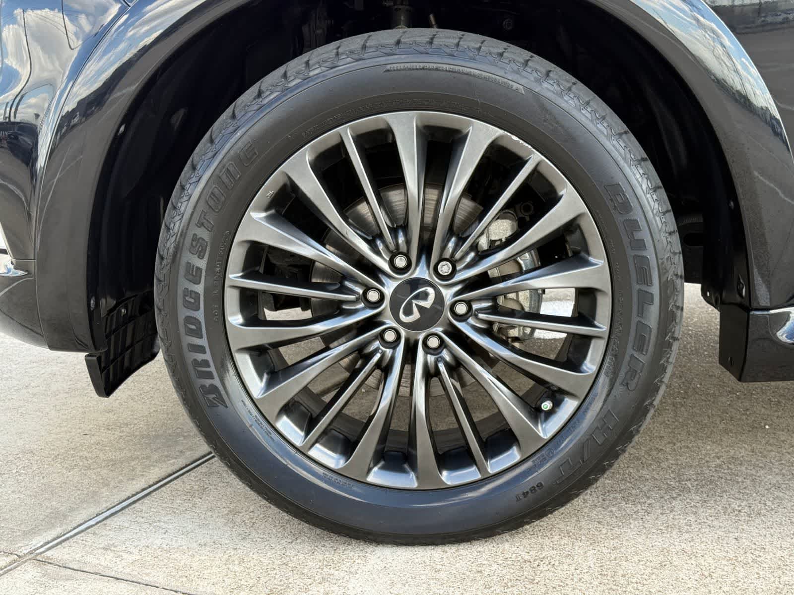 Thumbnail: 2023 INFINITI QX80 - 23