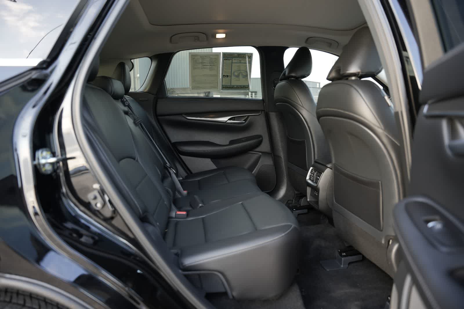 Thumbnail: 2025 INFINITI QX50 - 20