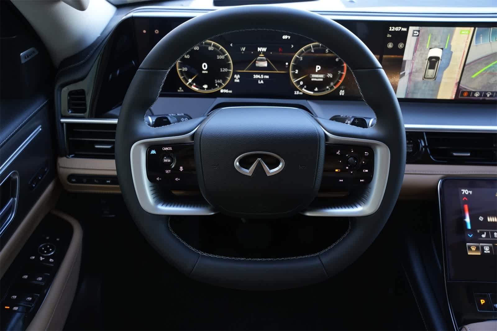 Thumbnail: 2025 INFINITI QX80 - 11