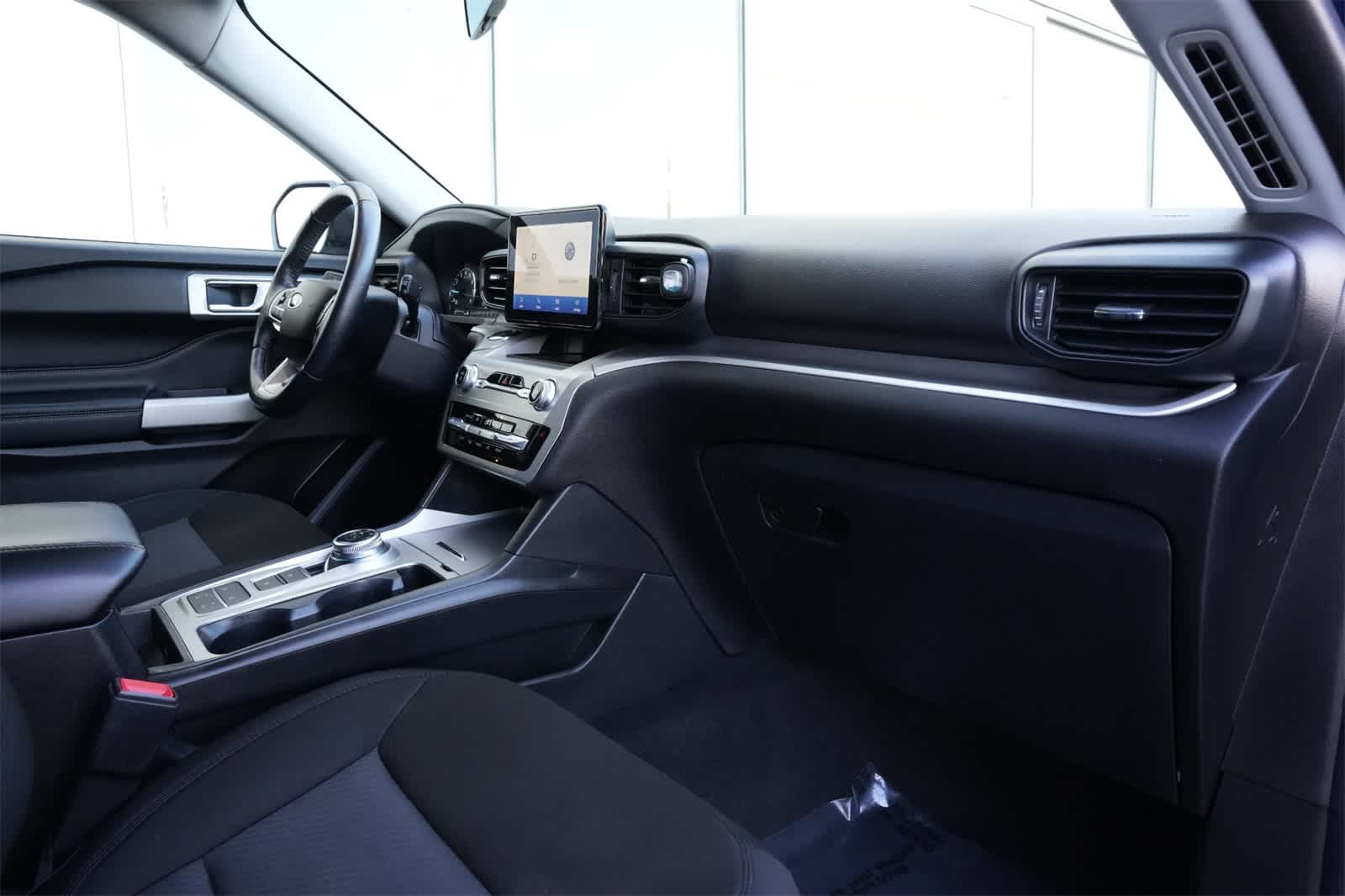 Thumbnail: 2022 Ford Explorer - 21