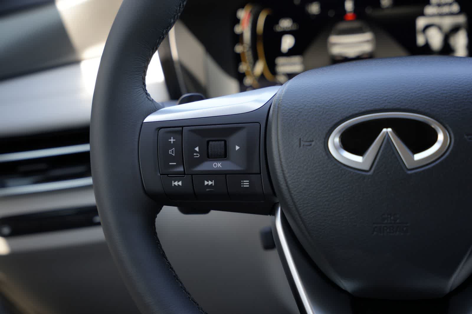Thumbnail: 2027 INFINITI QX60 - 10