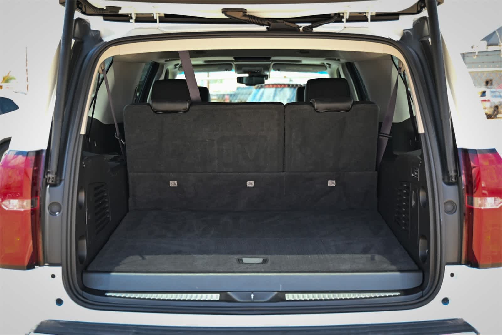 2016 Chevrolet Suburban LTZ 22