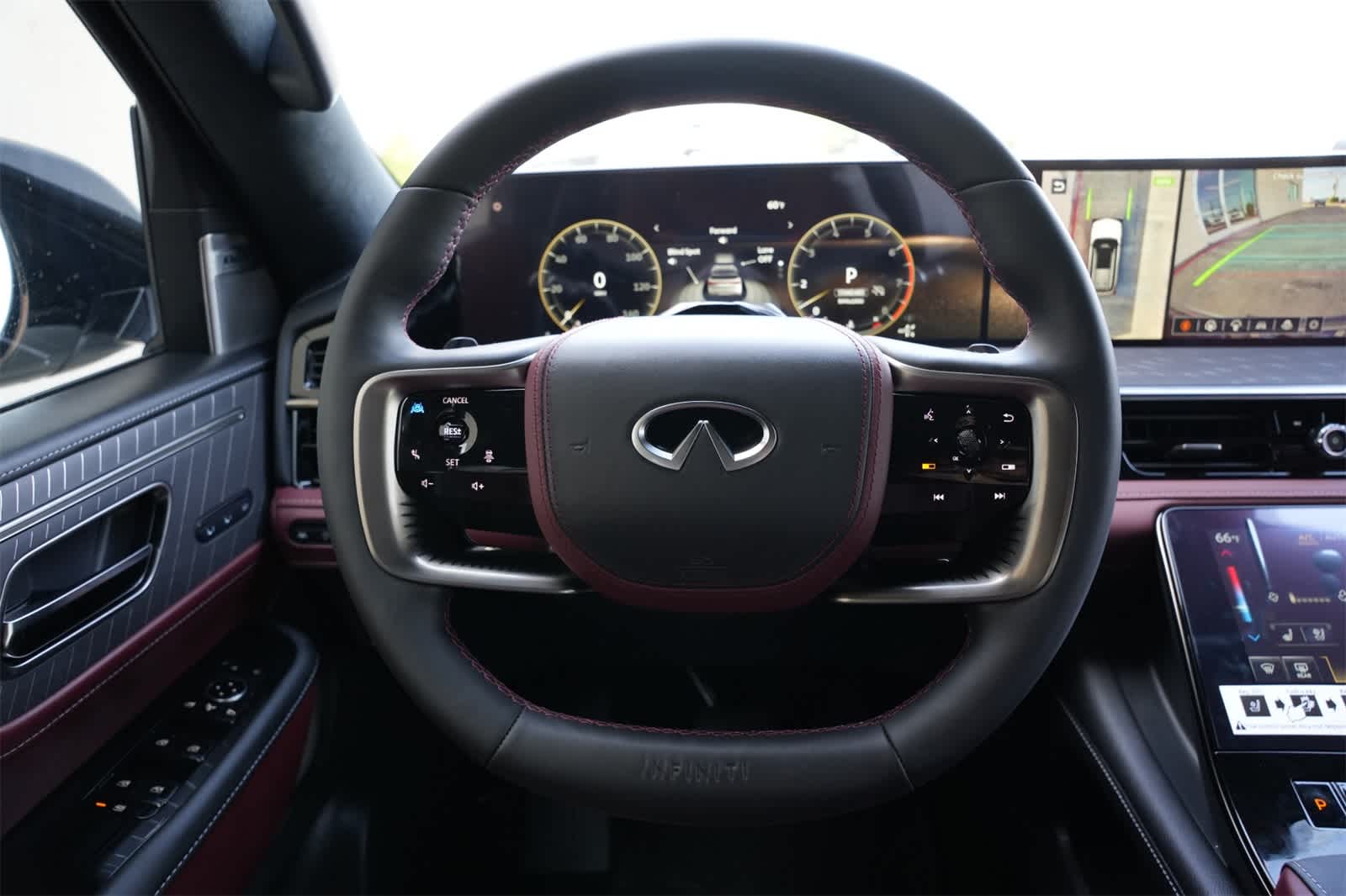 Thumbnail: 2026 INFINITI QX80 - 9