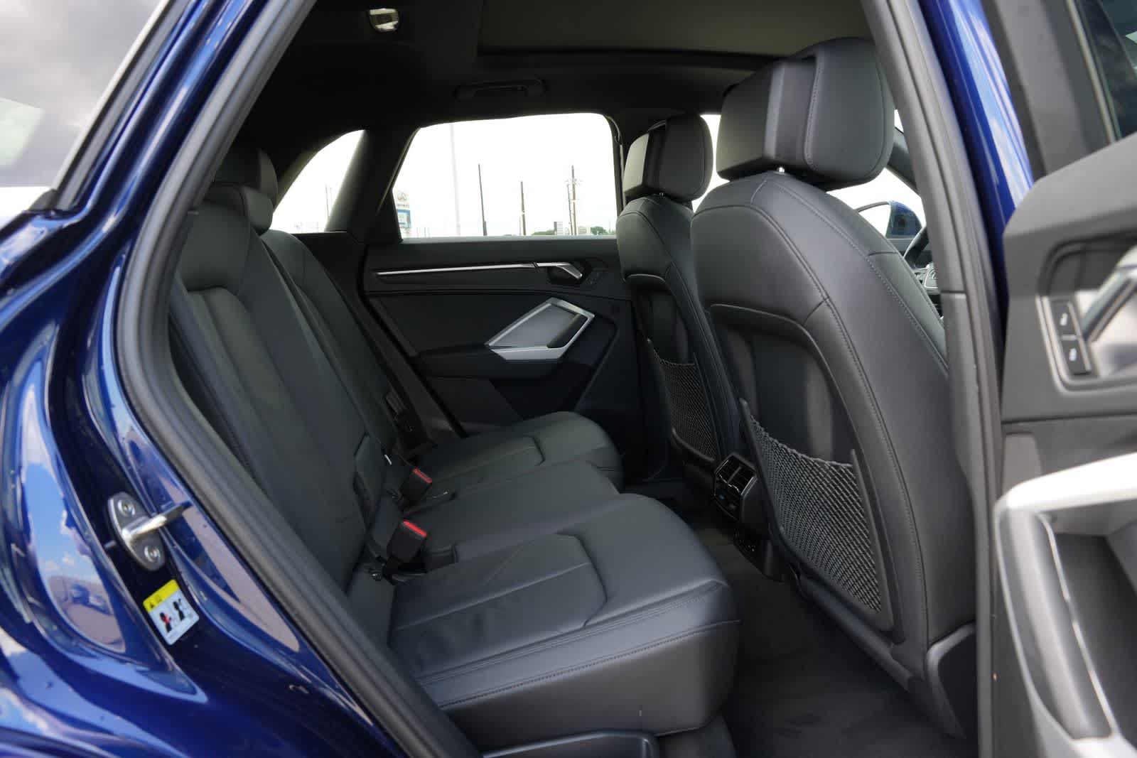 Thumbnail: 2025 Audi Q3 - 22