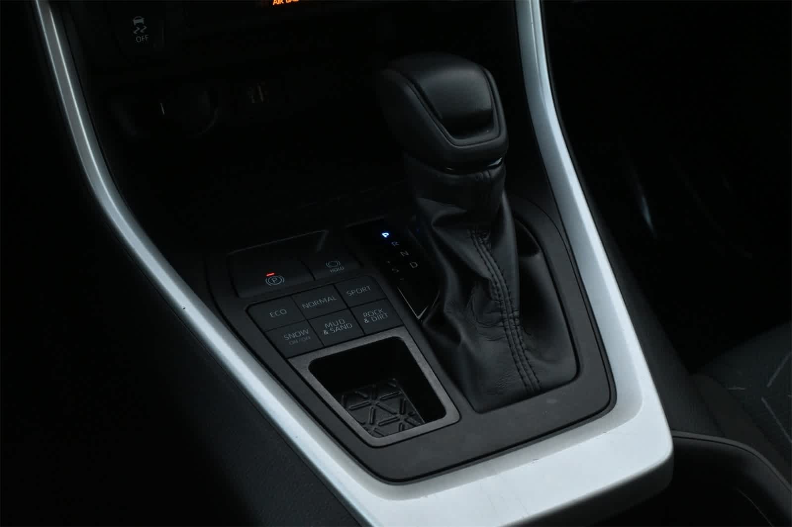 Thumbnail: 2024 Toyota RAV4 - 15