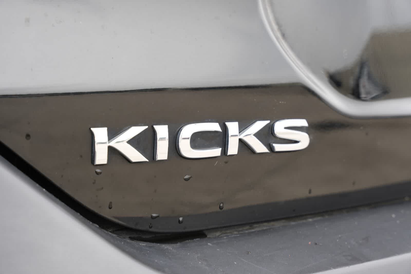 Thumbnail: 2020 Nissan Kicks - 17