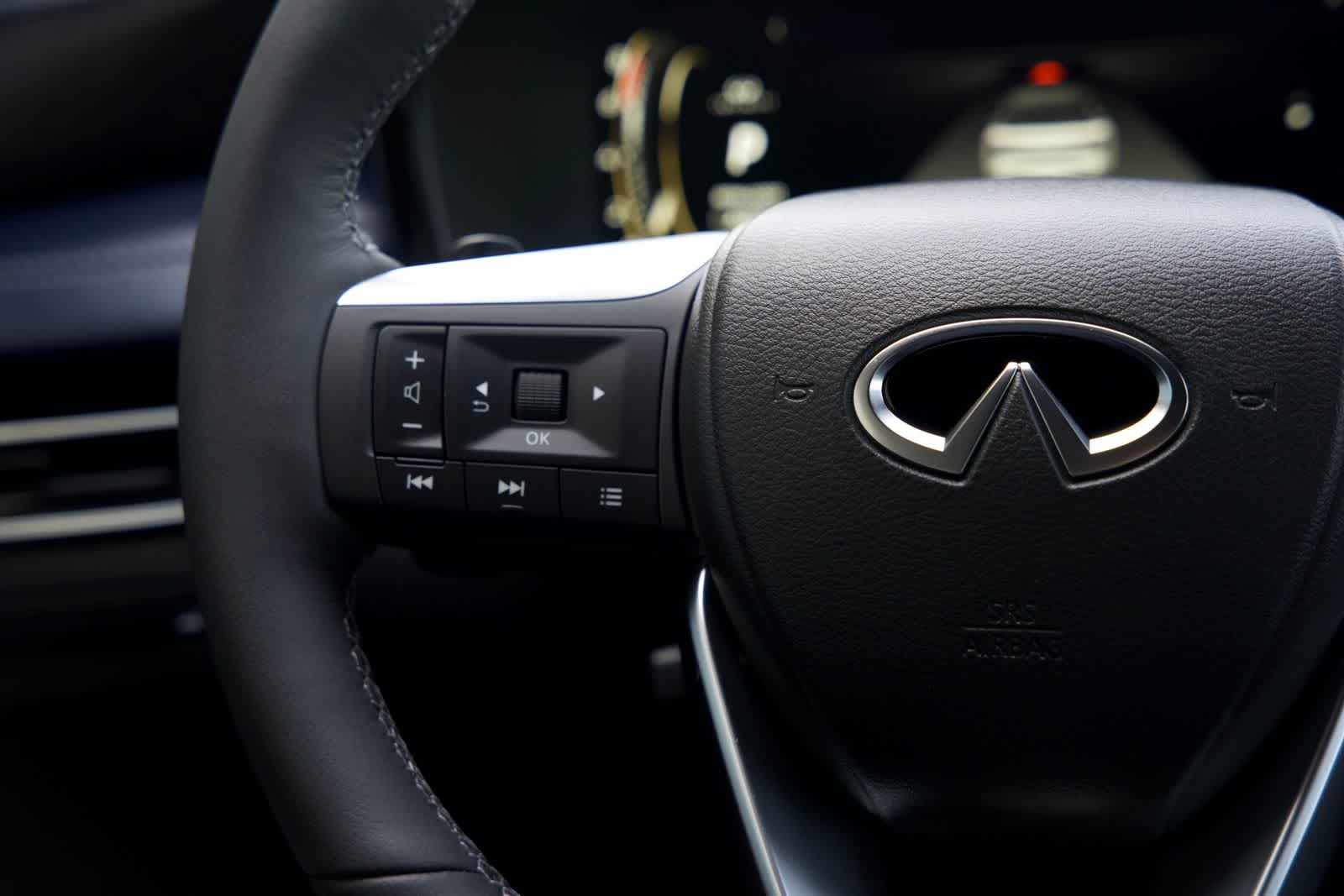 Thumbnail: 2026 INFINITI QX60 - 10