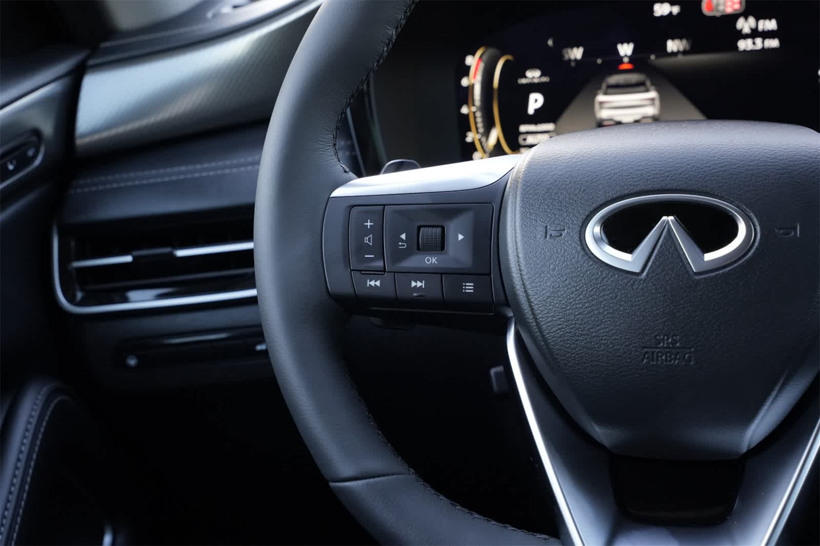 Thumbnail: 2026 INFINITI QX60 - 10