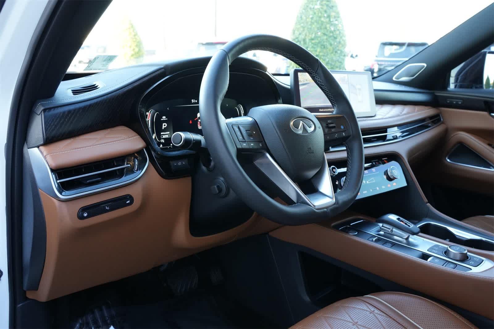 Thumbnail: 2025 INFINITI QX60 - 16