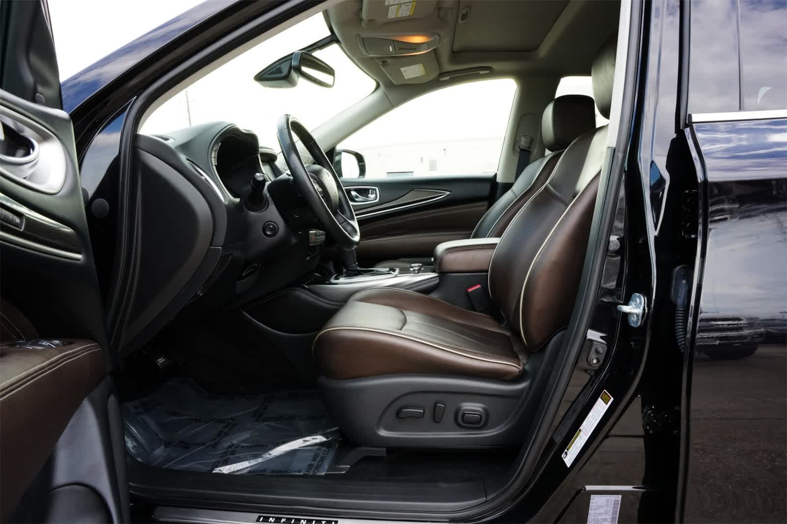 Thumbnail: 2019 INFINITI QX60 - 17