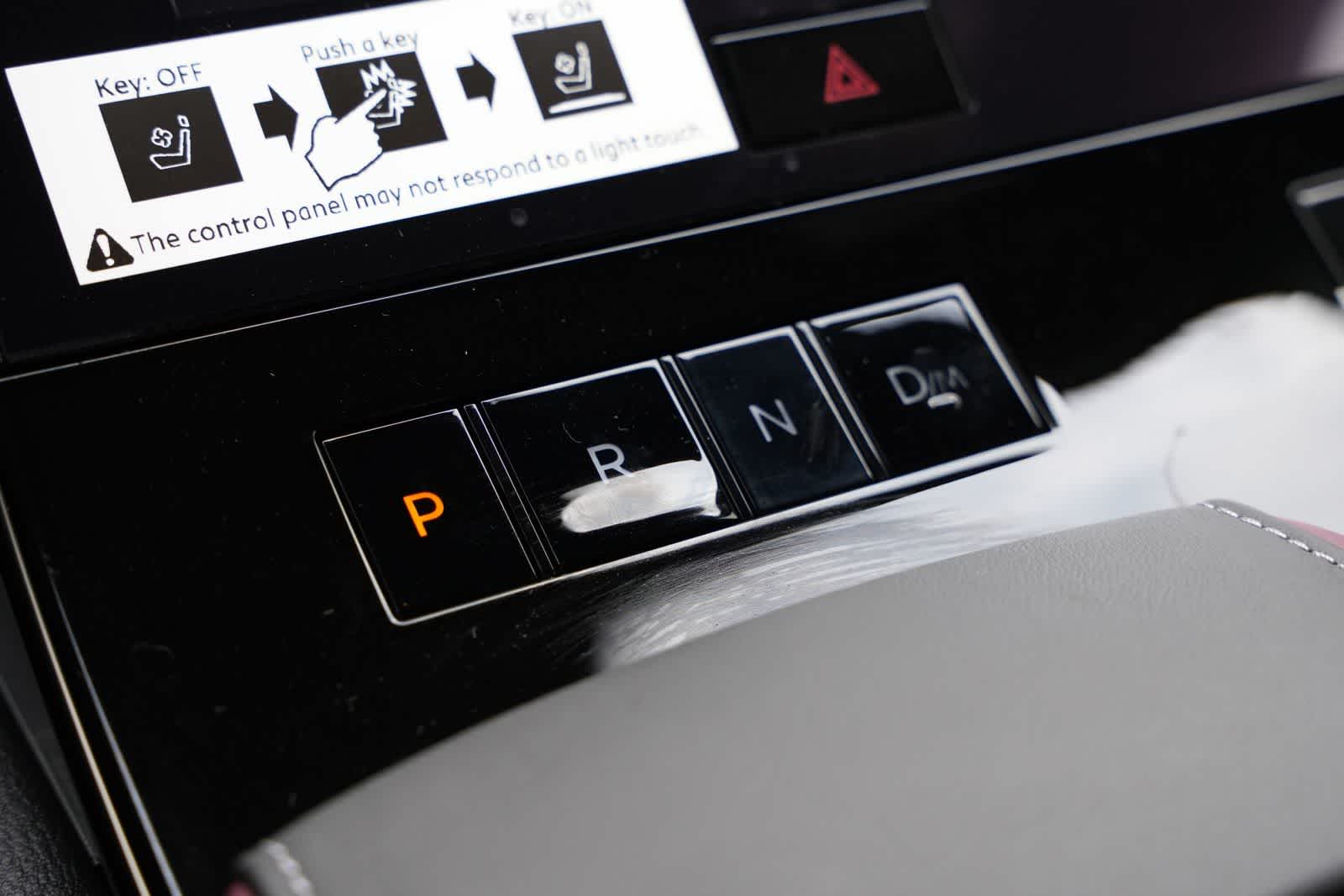 Thumbnail: 2026 INFINITI QX80 - 15