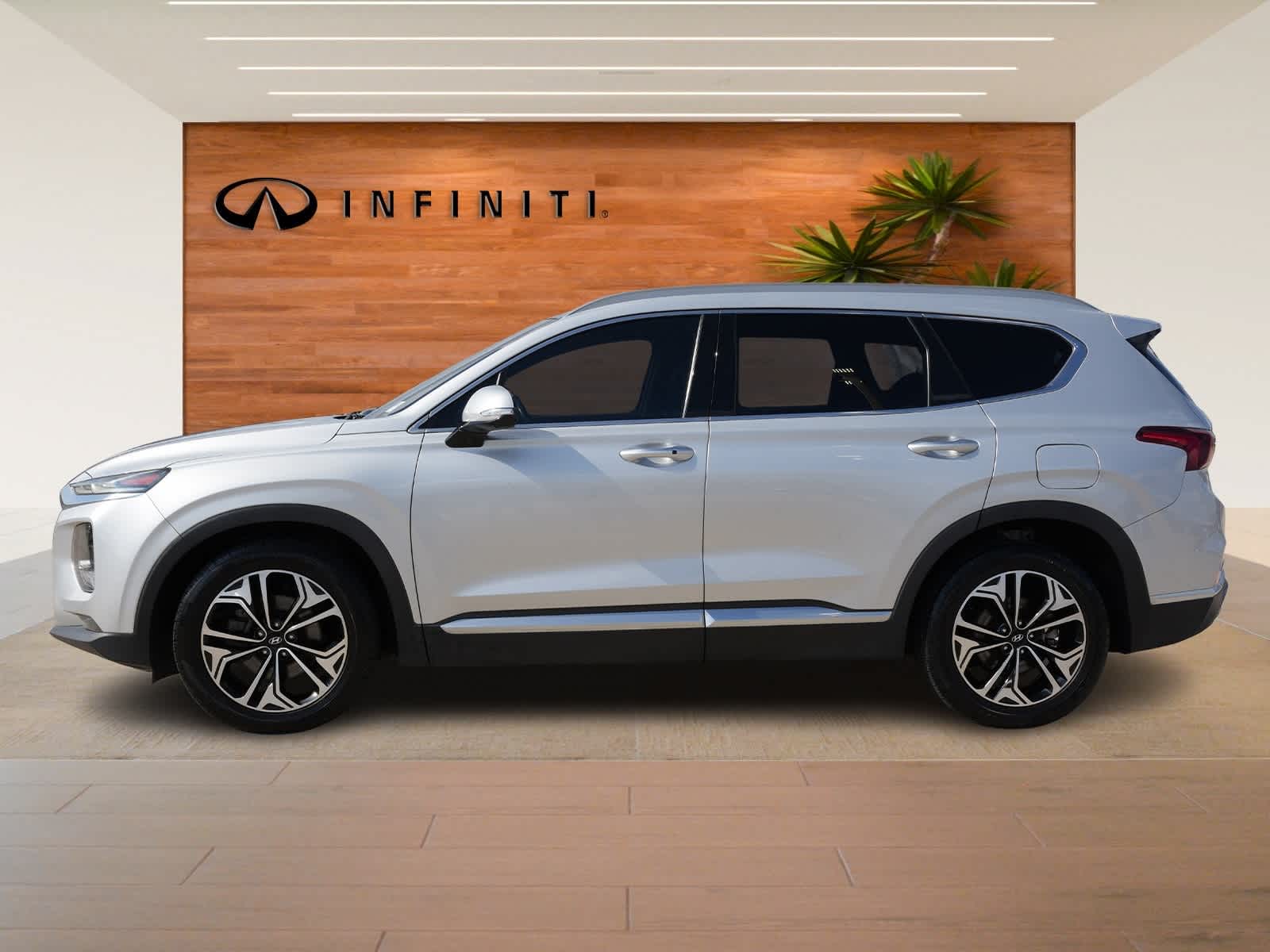 Thumbnail: 2019 Hyundai Santa Fe - 4