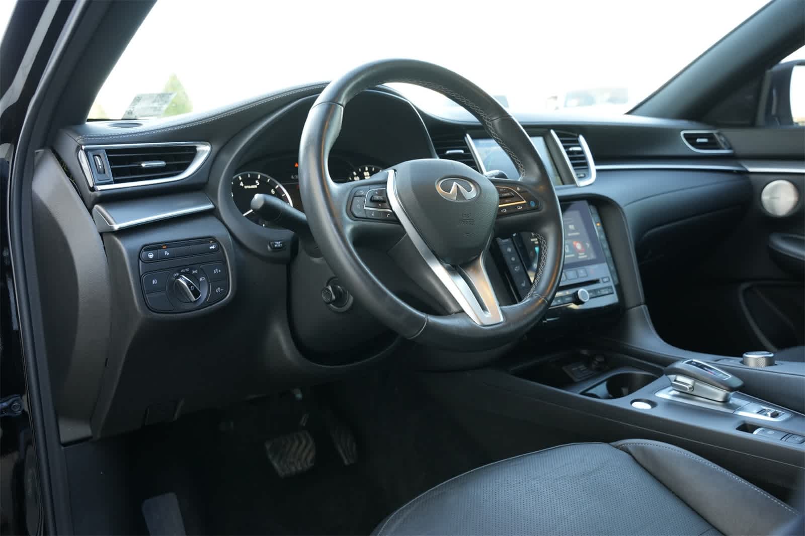 Thumbnail: 2024 INFINITI QX55 - 15