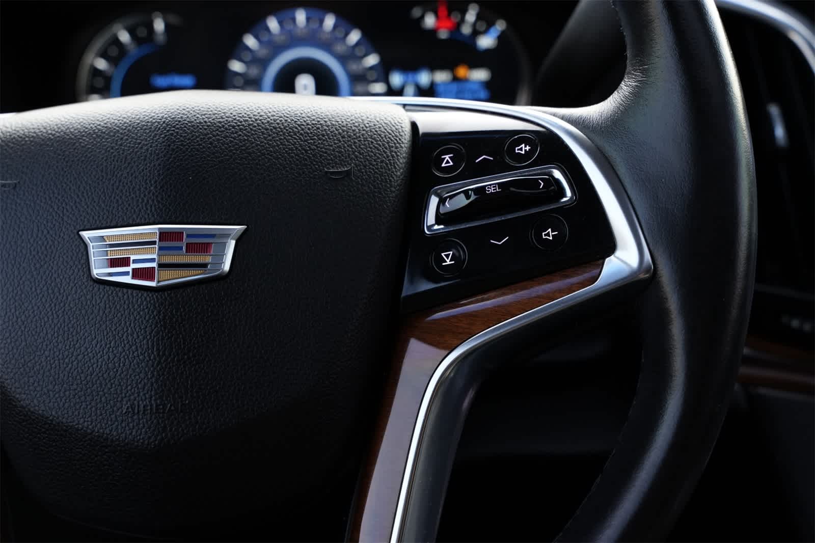 Thumbnail: 2016 Cadillac Escalade - 11