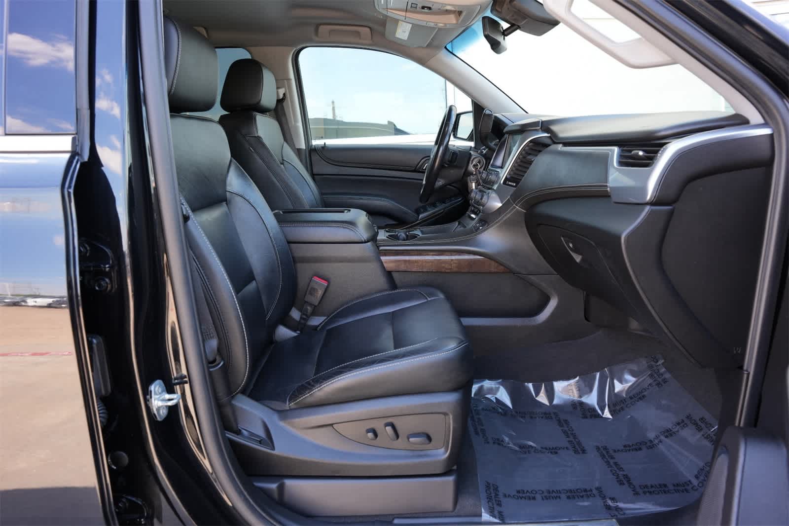 Thumbnail: 2019 Chevrolet Suburban - 24