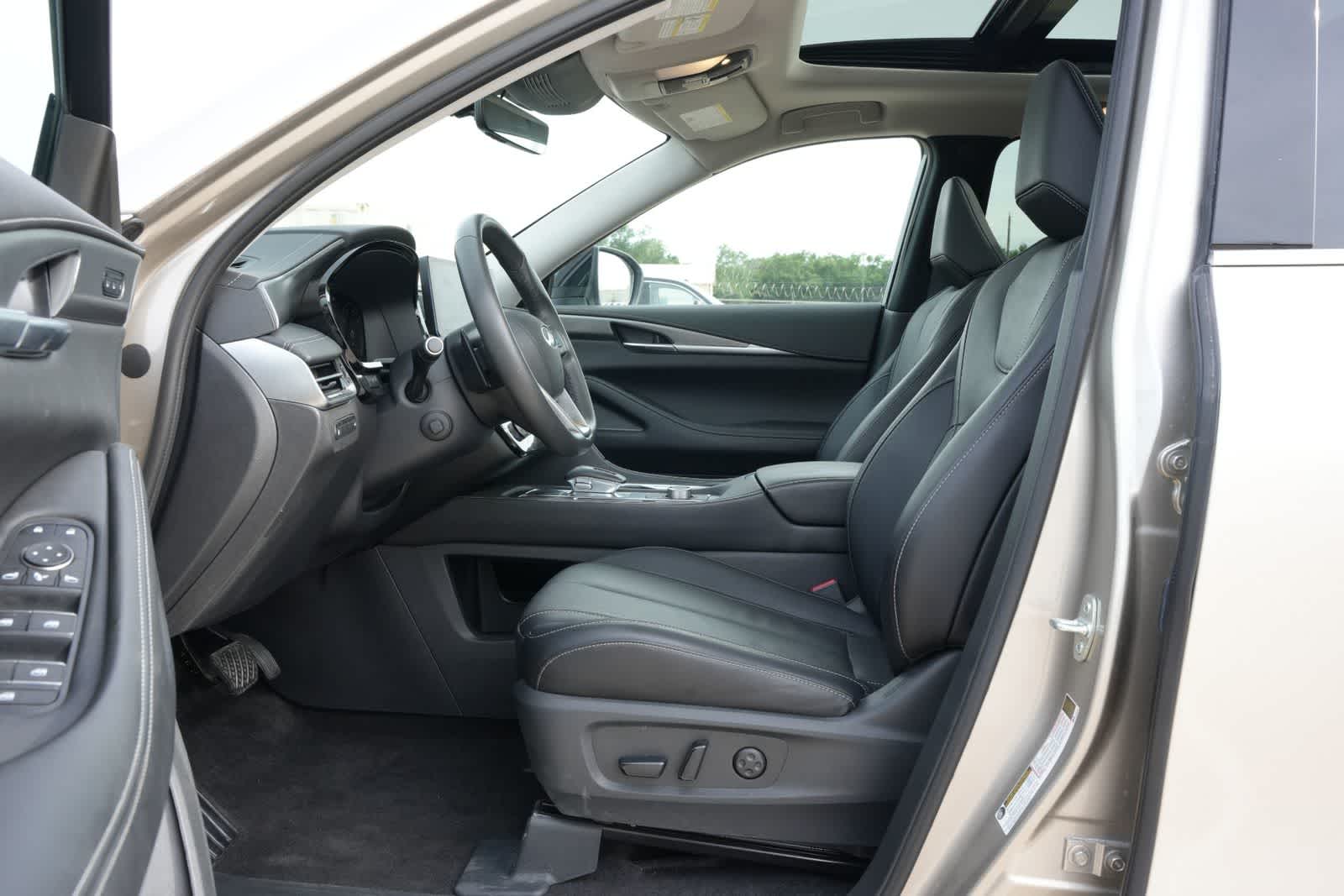 Thumbnail: 2024 INFINITI QX60 - 15