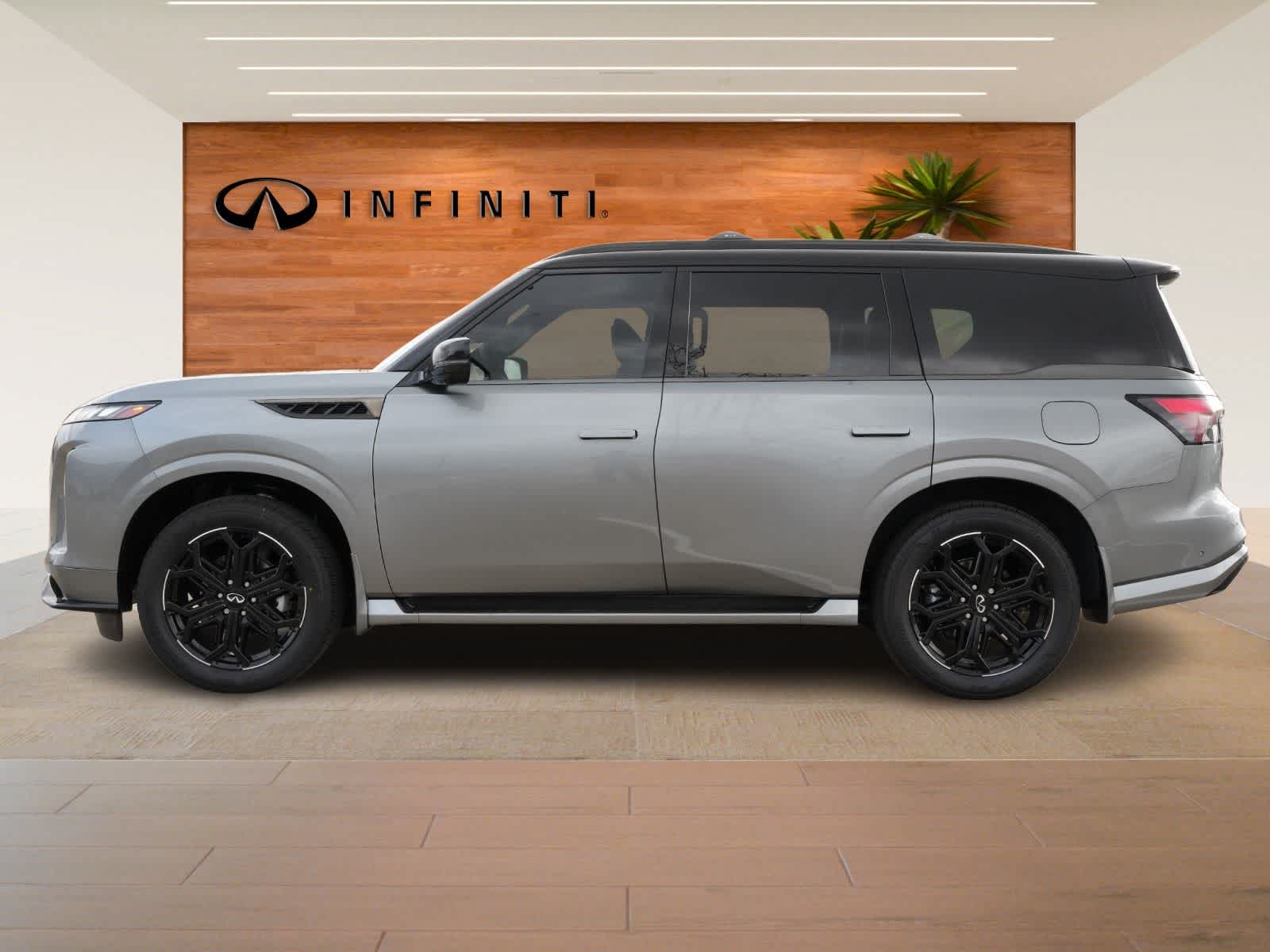 Thumbnail: 2026 INFINITI QX80 - 4