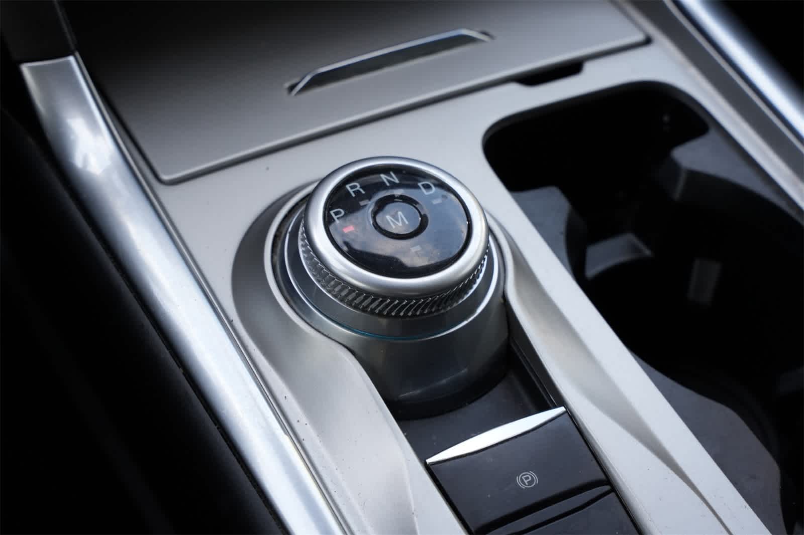 Thumbnail: 2020 Ford Explorer - 15