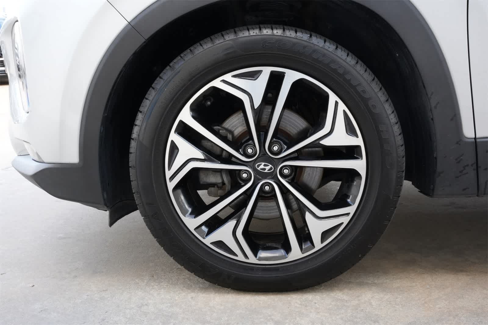 Thumbnail: 2019 Hyundai Santa Fe - 26