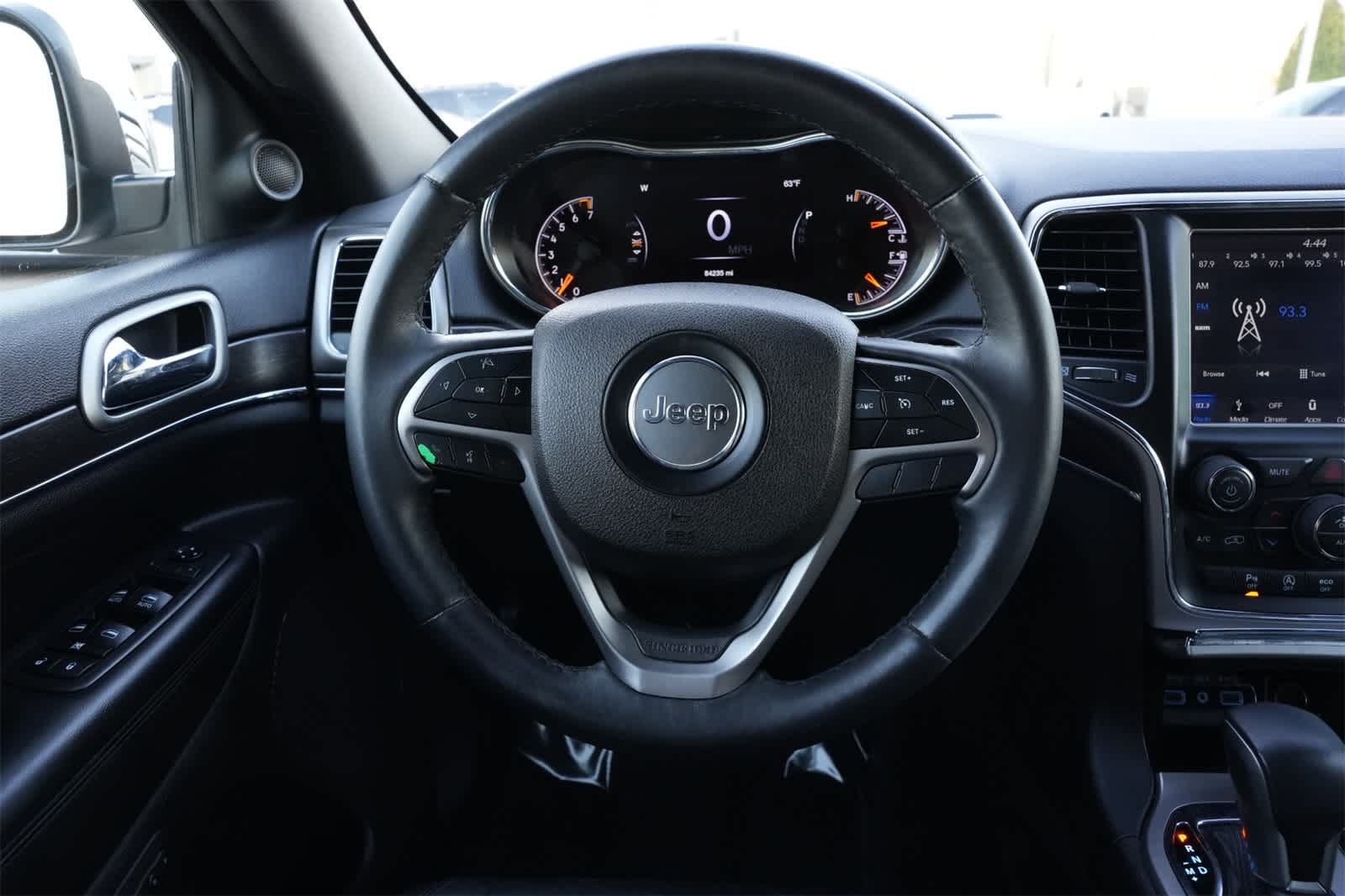 Thumbnail: 2018 Jeep Grand Cherokee - 9