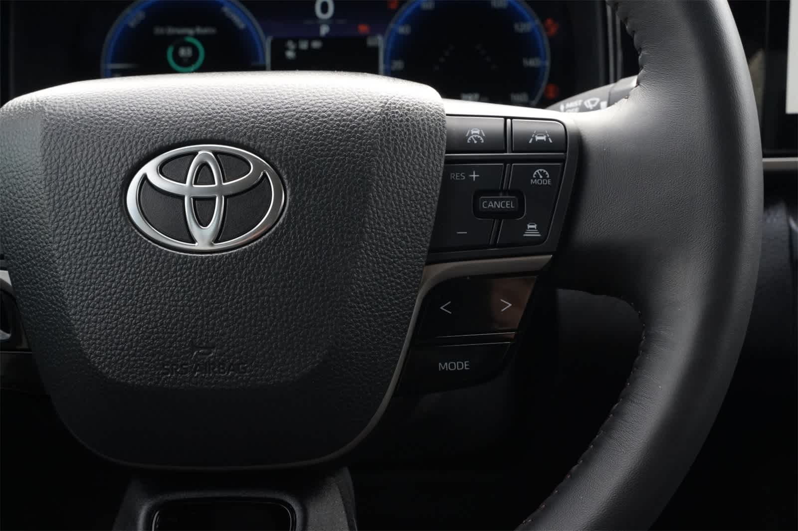Thumbnail: 2025 Toyota Camry - 10
