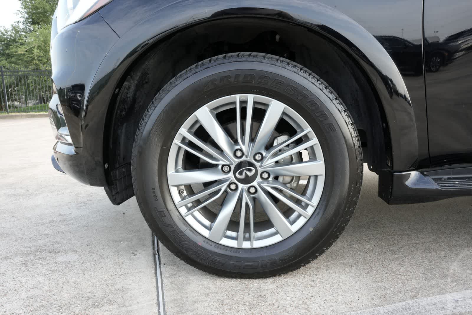 Thumbnail: 2023 INFINITI QX80 - 25