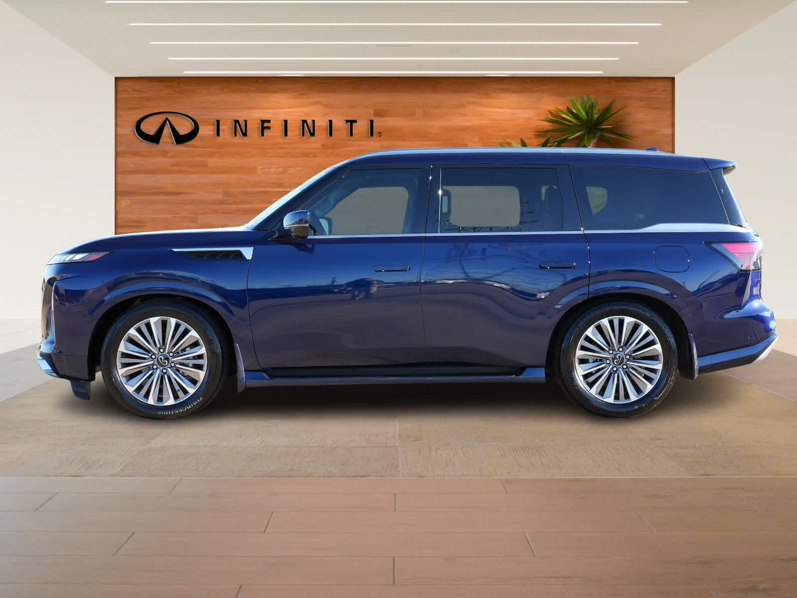 Thumbnail: 2025 INFINITI QX80 - 4