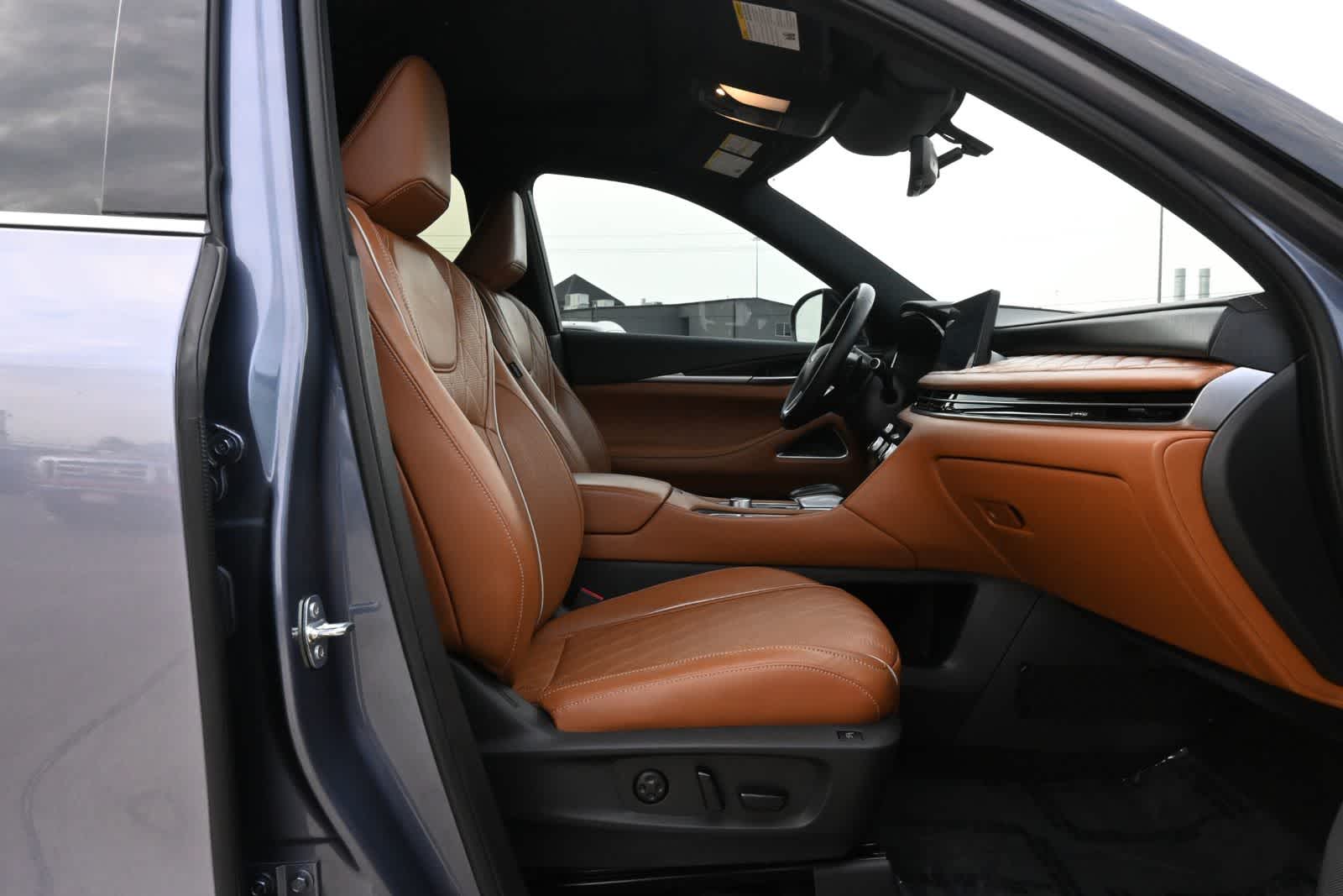 Thumbnail: 2024 INFINITI QX60 - 24