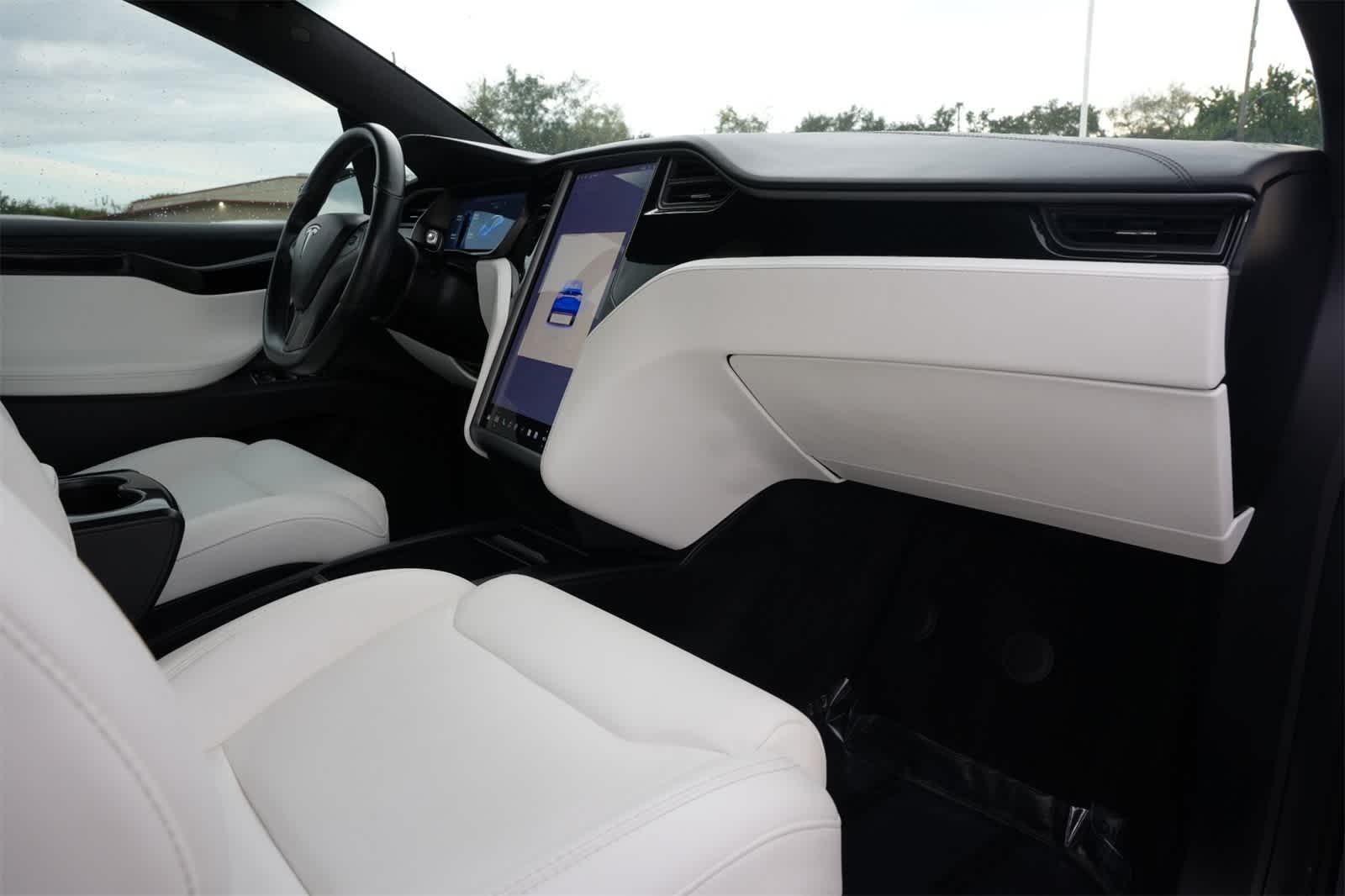 Thumbnail: 2019 Tesla Model X - 23