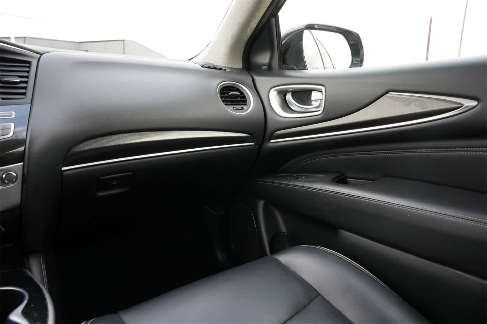 Thumbnail: 2020 INFINITI QX60 - 8