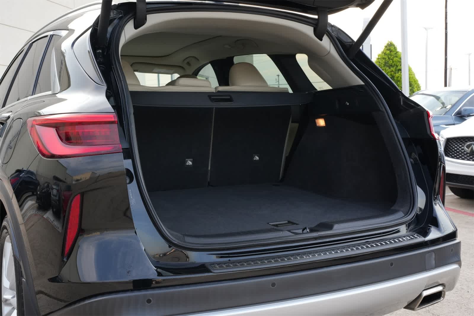 Thumbnail: 2019 INFINITI QX50 - 21