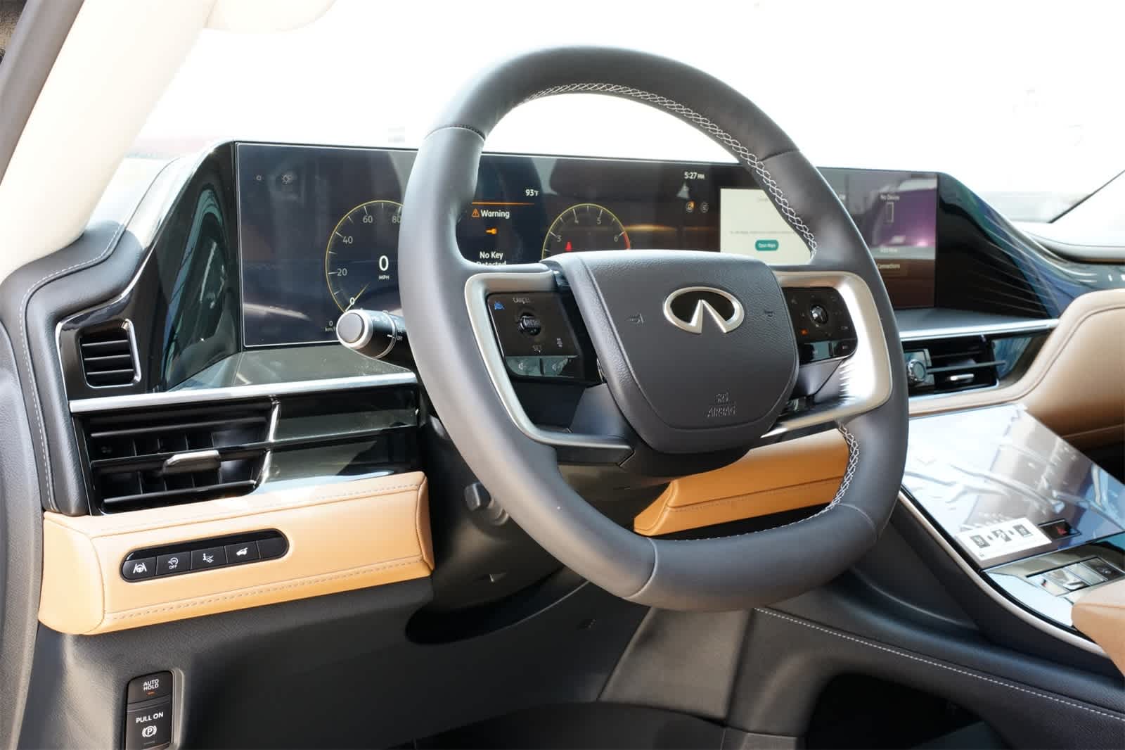 Thumbnail: 2025 INFINITI QX80 - 16