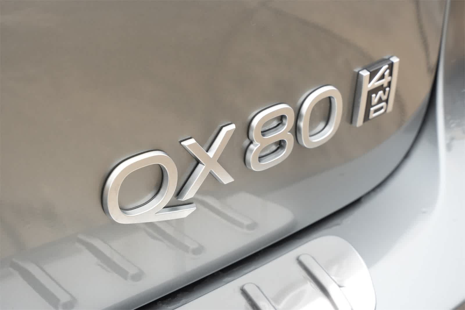 Thumbnail: 2025 INFINITI QX80 - 21