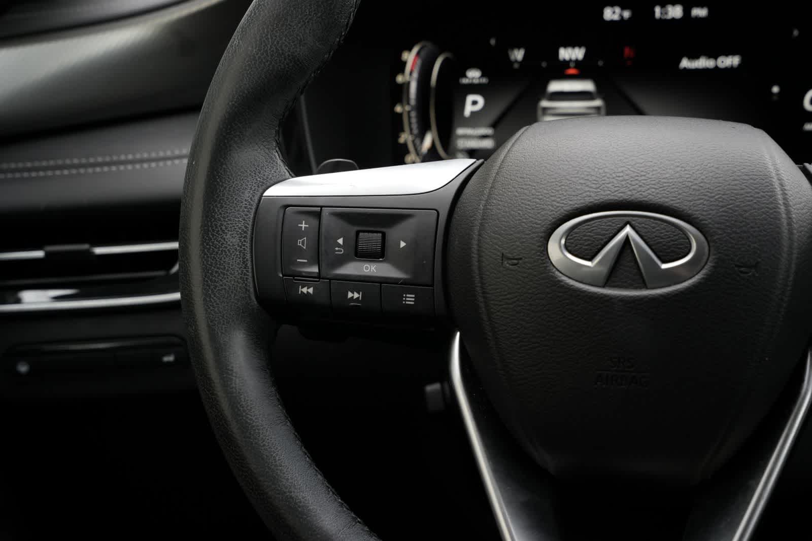 Thumbnail: 2023 INFINITI QX60 - 10