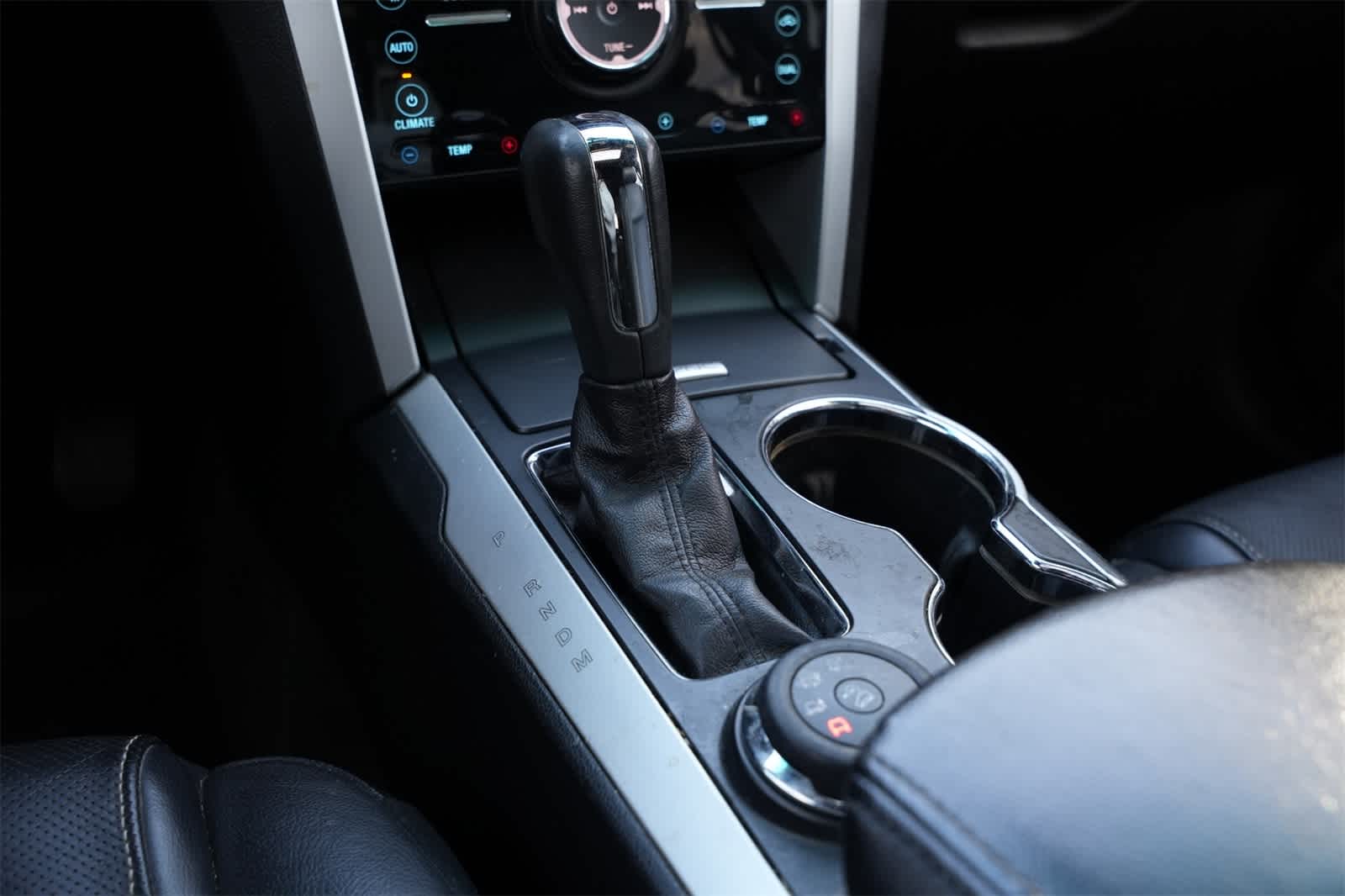 Thumbnail: 2015 Ford Explorer - 15