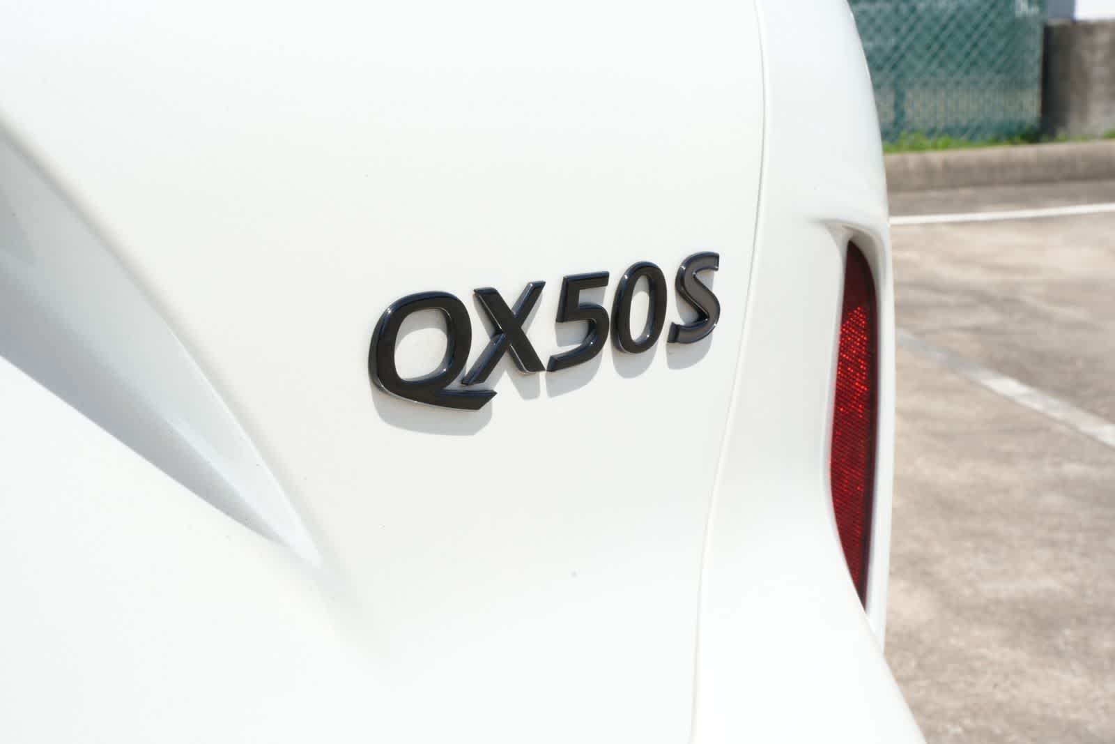Thumbnail: 2023 INFINITI QX50 - 20