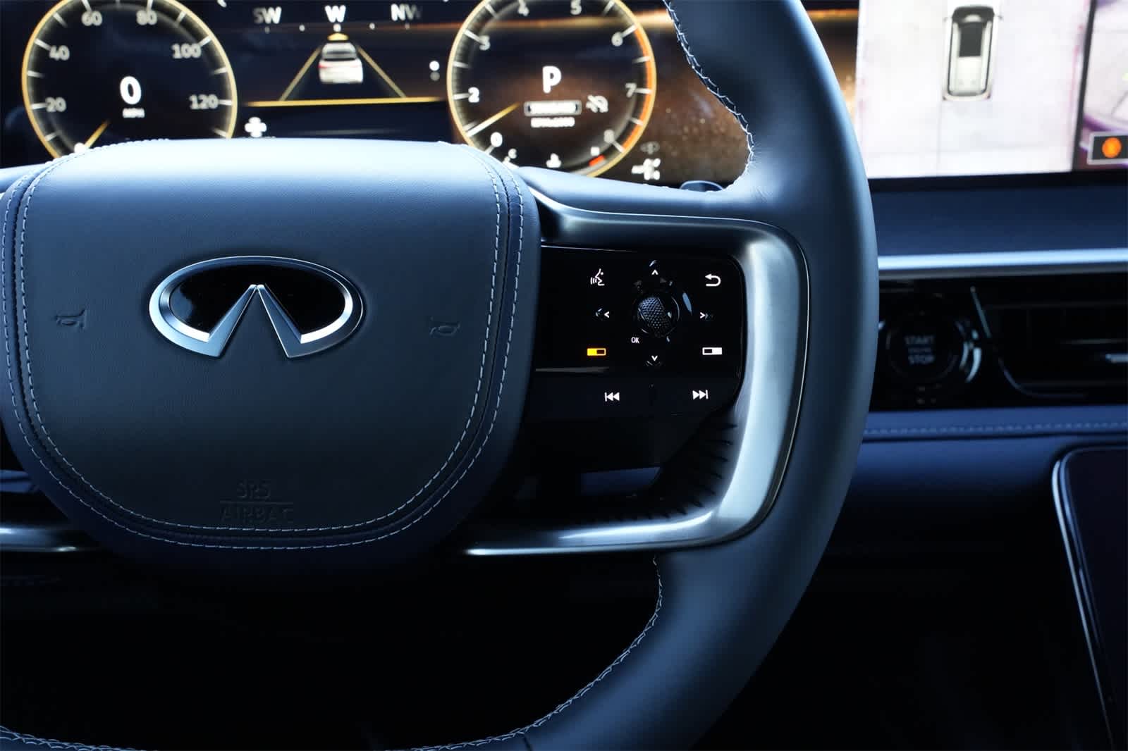 Thumbnail: 2026 INFINITI QX80 - 11