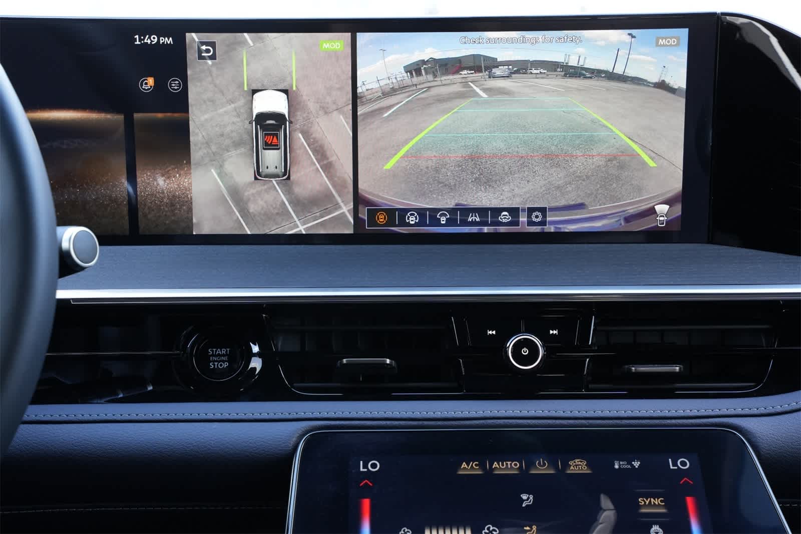 Thumbnail: 2026 INFINITI QX80 - 14