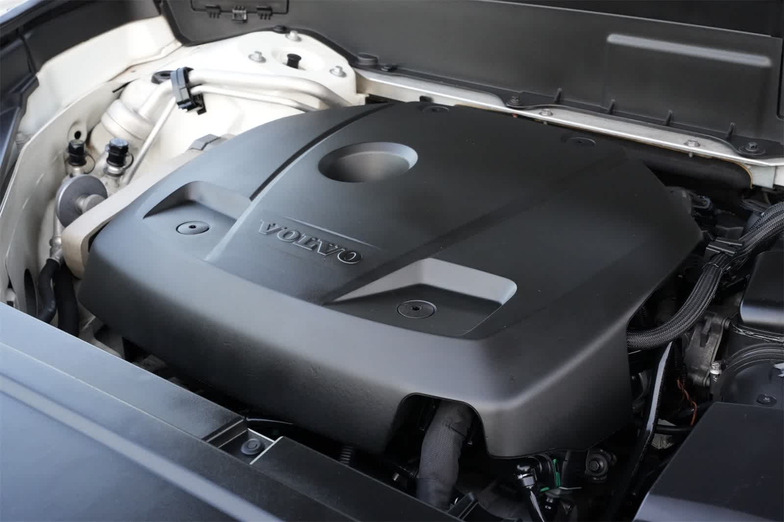 Thumbnail: 2016 Volvo XC90 - 25