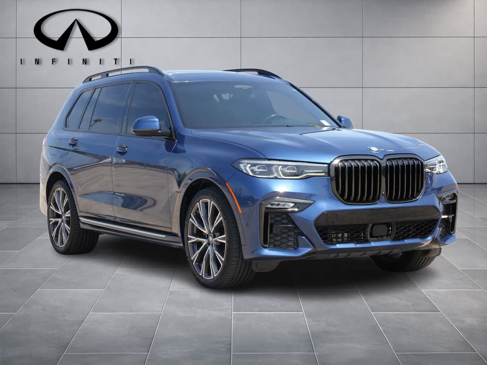 Thumbnail: 2021 BMW X7 - 3
