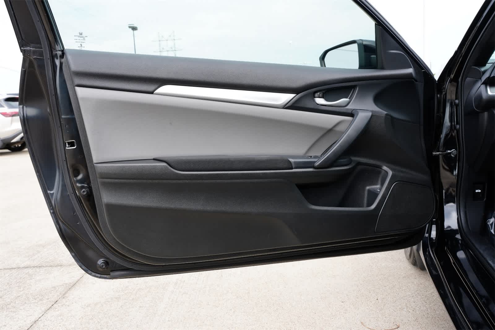 Thumbnail: 2017 Honda Civic - 17