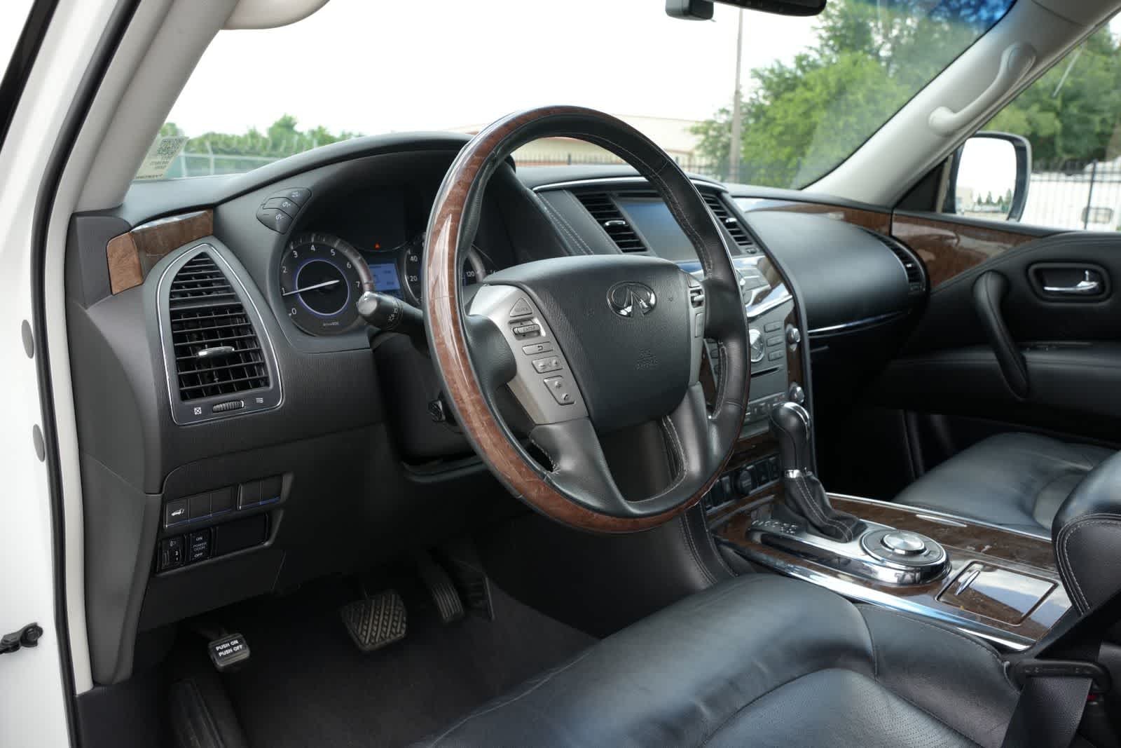 Thumbnail: 2017 INFINITI QX80 - 16