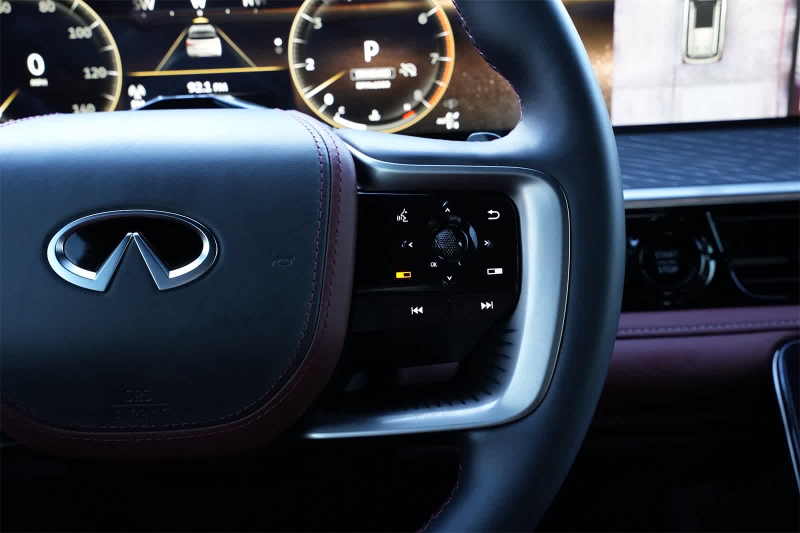 Thumbnail: 2026 INFINITI QX80 - 11