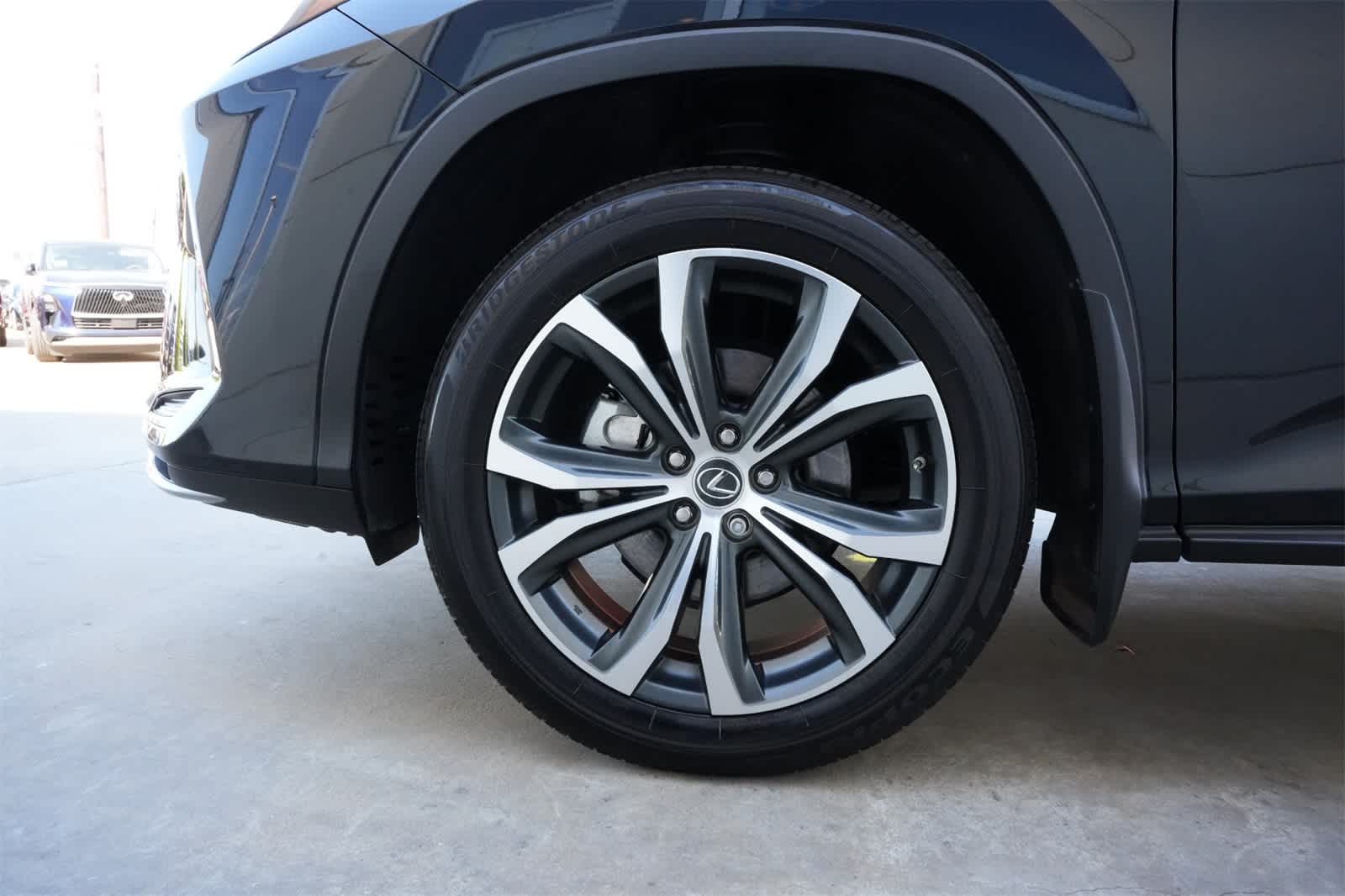 Thumbnail: 2022 Lexus RX - 27