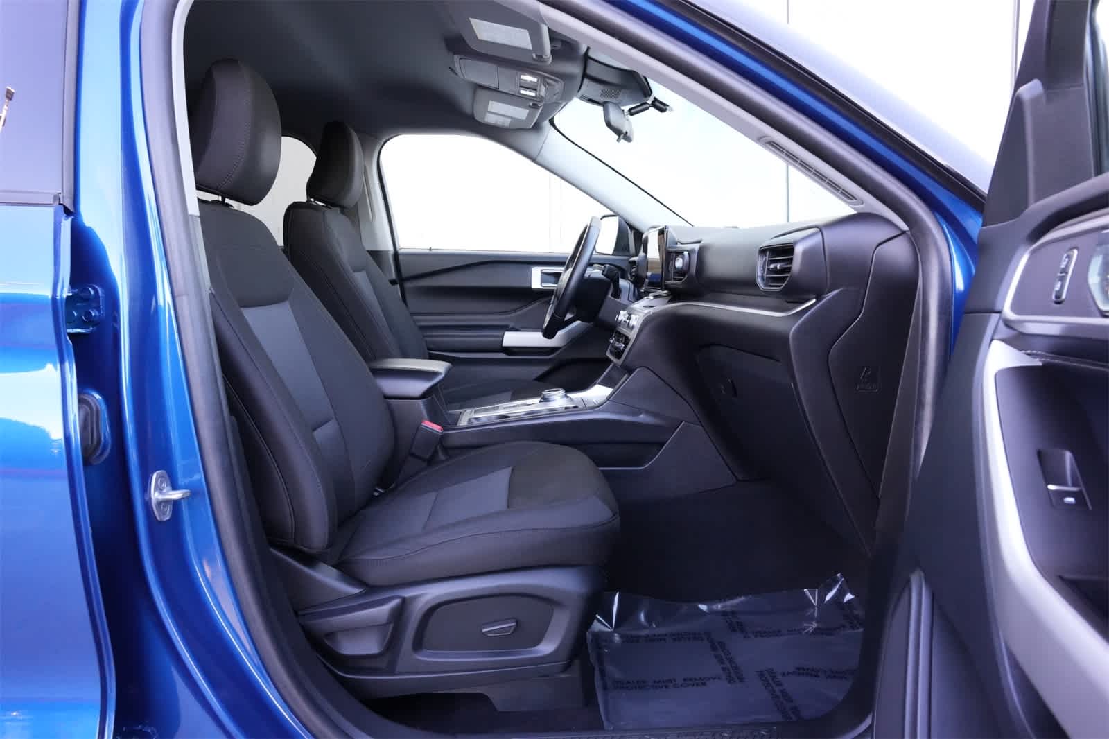 Thumbnail: 2022 Ford Explorer - 22