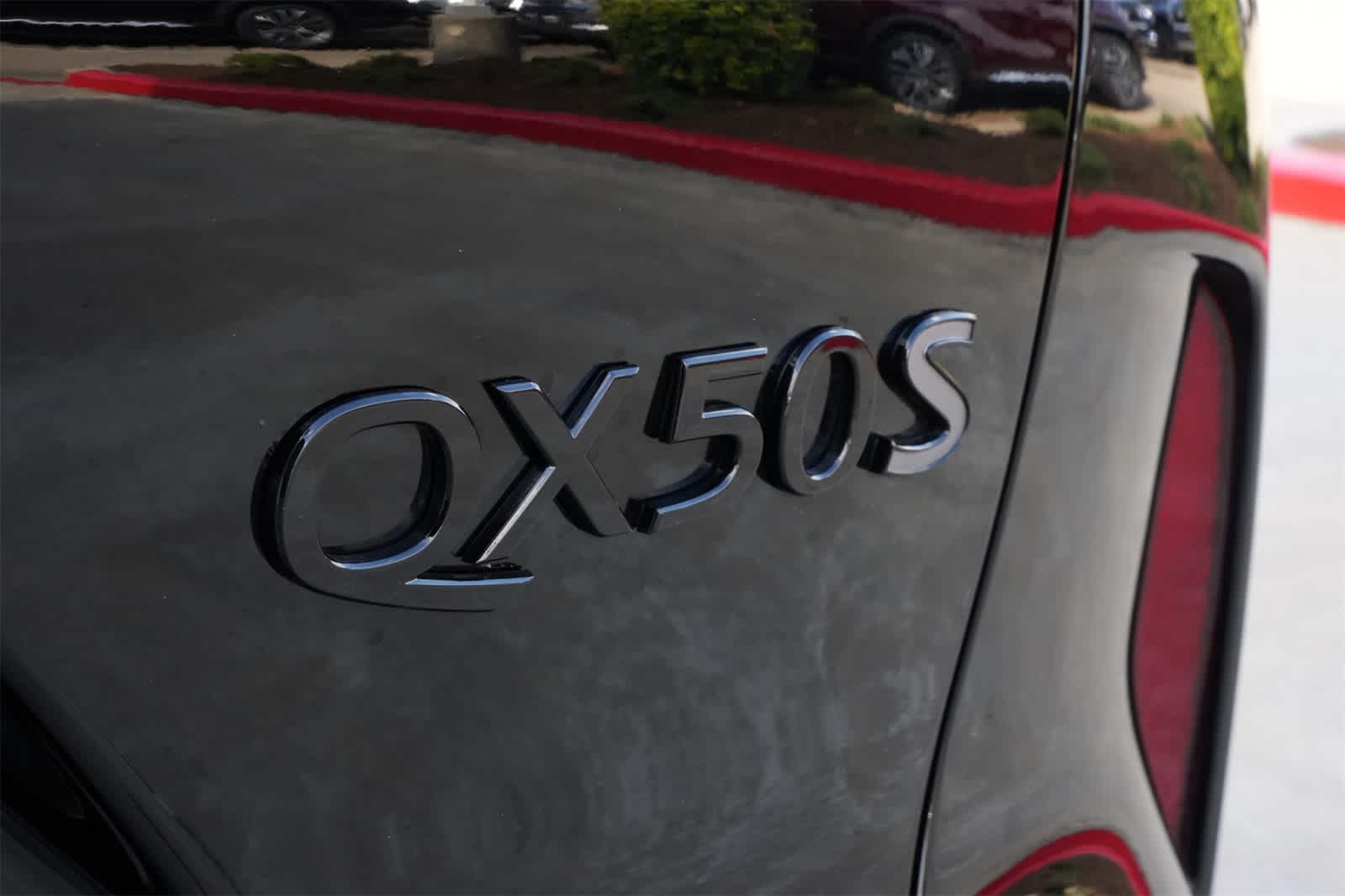 Thumbnail: 2025 INFINITI QX50 - 20