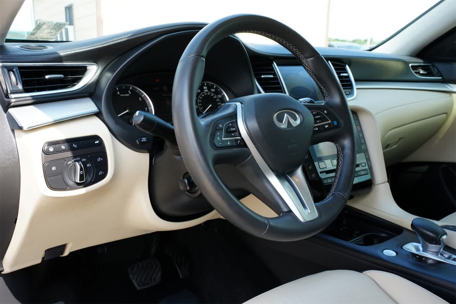 2021 INFINITI QX50 Sensory 16